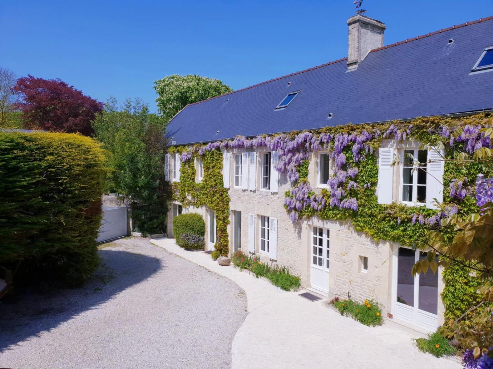 Liz'A Logis De Charme Villa Saint-Côme-de-Fresné Exteriör bild